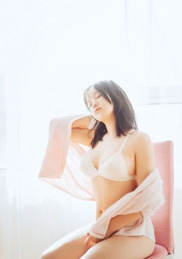 周末情侣_720免费高清观看